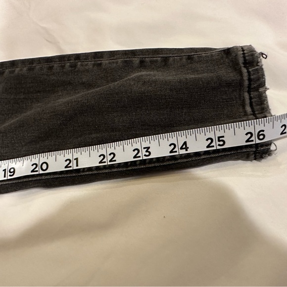 Free People high rise busted skinny jeans in charcoal black NWT size 24 - Picture 10 of 11